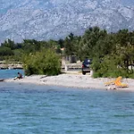 With A Parking Space Starigrad, Paklenica - 12992 Апартаменты