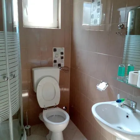 Apartmán With A Parking Space Starigrad, Paklenica - 12992