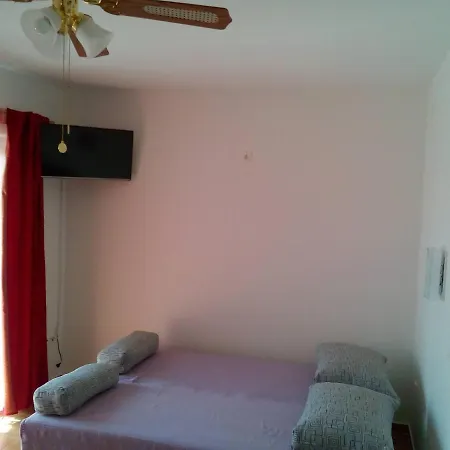 Apartmán With A Parking Space Starigrad, Paklenica - 12992