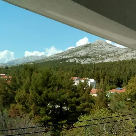 With A Parking Space Starigrad, Paklenica - 12992 סטאריגרד-פקלניצה