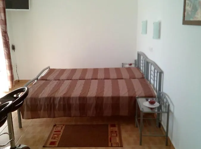 With A Parking Space Starigrad, Paklenica - 12992 דירה *