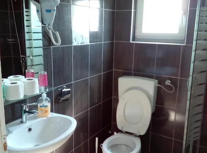 With A Parking Space Starigrad, Paklenica - 12992 Apartment Starigrad Paklenica