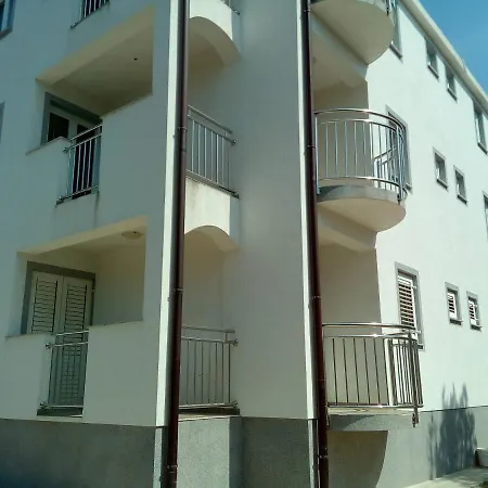 With A Parking Space Starigrad, Paklenica - 12992 *